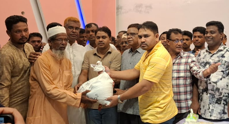 সোনাগাজীতে কৃষকদলের বিনামূল্যে বীজ বিতরণ